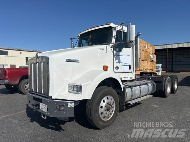 Kenworth T800 Motrici e Trattori Stradali