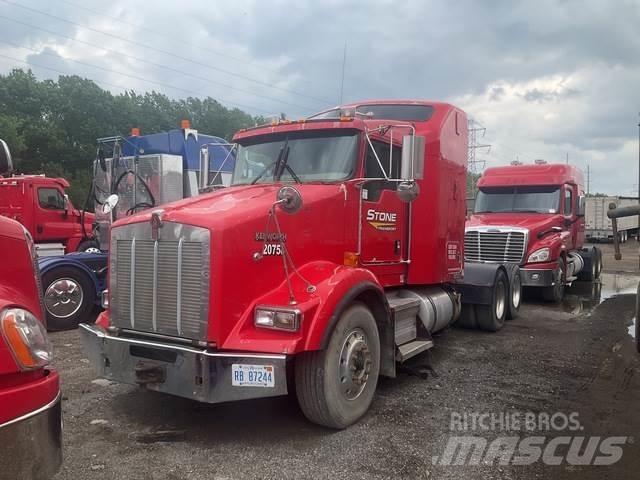 Kenworth T800 Motrici e Trattori Stradali