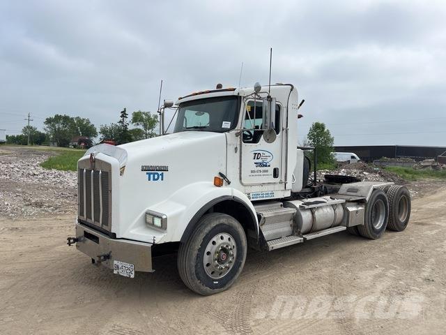 Kenworth T800 Motrici e Trattori Stradali