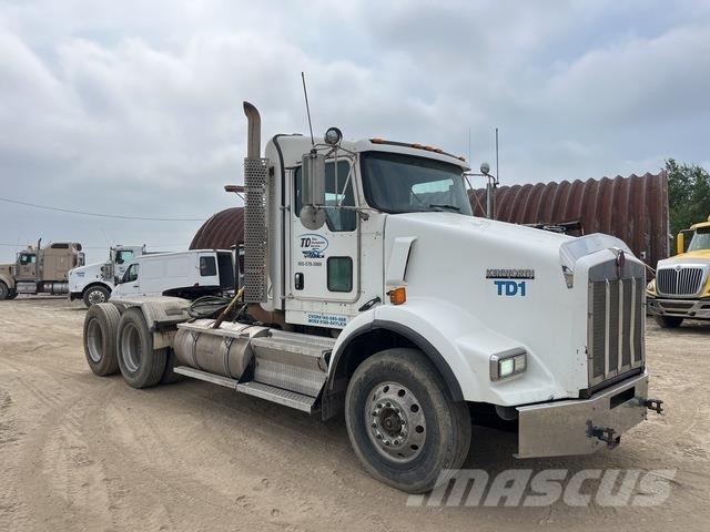 Kenworth T800 Motrici e Trattori Stradali