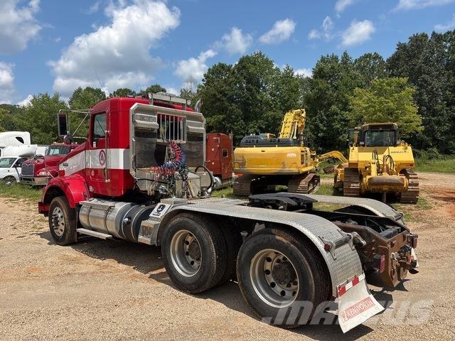 Kenworth T800 Motrici e Trattori Stradali