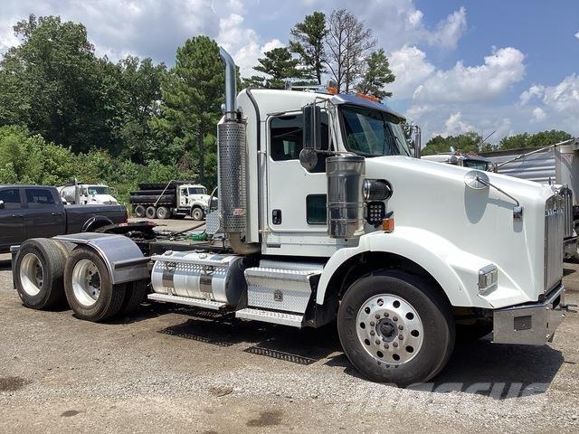 Kenworth T800 Motrici e Trattori Stradali