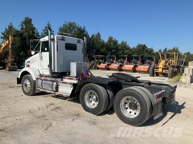 Kenworth T800 Motrici e Trattori Stradali