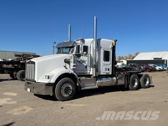 Kenworth T800 Carroattrezzi
