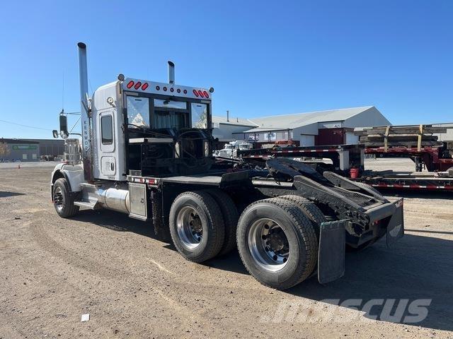 Kenworth T800 Carroattrezzi