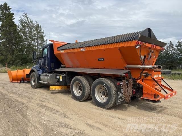Kenworth T880 Lame spazzaneve e aratri
