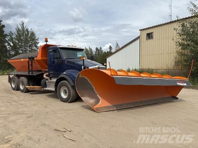 Kenworth T880 Lame spazzaneve e aratri