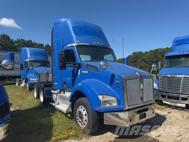 Kenworth T880 Motrici e Trattori Stradali
