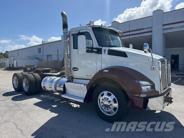 Kenworth T880 Motrici e Trattori Stradali