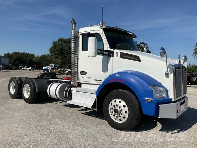 Kenworth T880 Motrici e Trattori Stradali