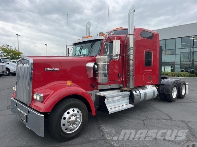 Kenworth W900 Motrici e Trattori Stradali
