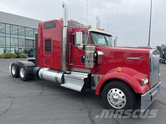 Kenworth W900 Motrici e Trattori Stradali