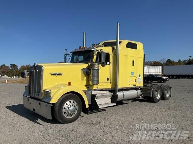 Kenworth W900L Motrici e Trattori Stradali