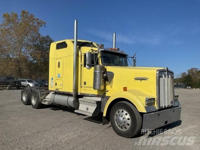 Kenworth W900L Motrici e Trattori Stradali
