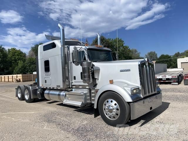 Kenworth W900L Motrici e Trattori Stradali