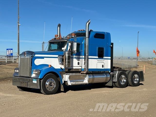 Kenworth W900L Motrici e Trattori Stradali