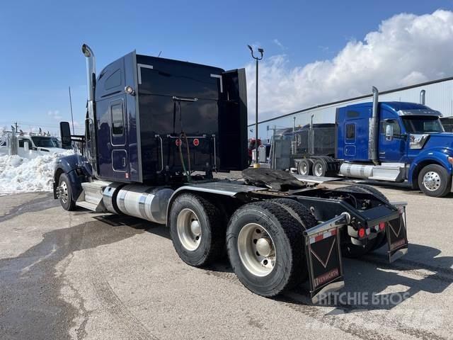 Kenworth W990 Motrici e Trattori Stradali