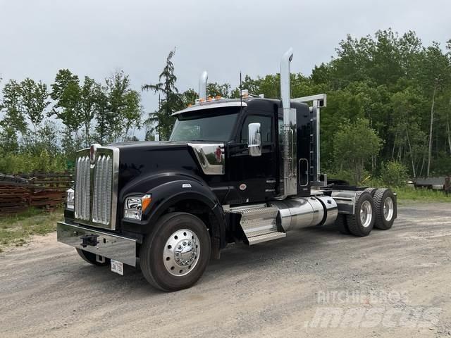 Kenworth W990 Motrici e Trattori Stradali