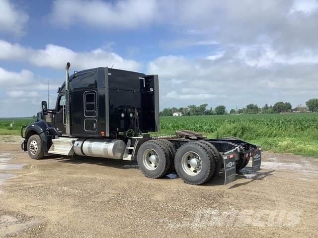 Kenworth W990 Motrici e Trattori Stradali