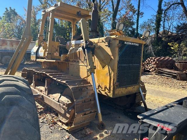 Komatsu D68E-1 Dozer cingolati