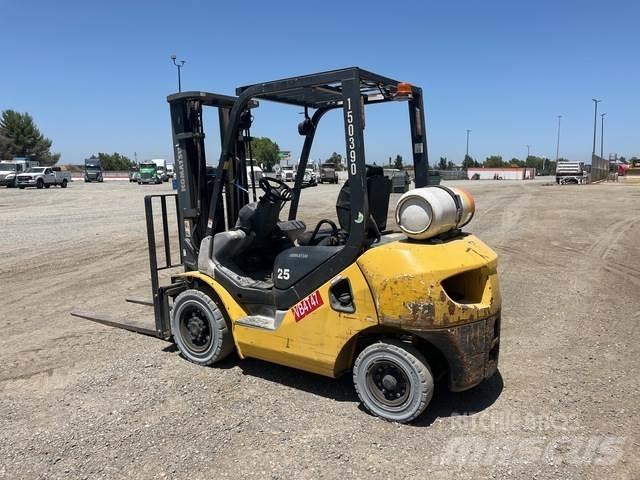 Komatsu FG25T Costruzioni - Altro