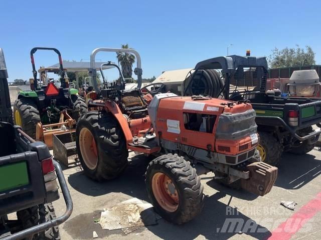 Kubota L3010D Trattori compatti