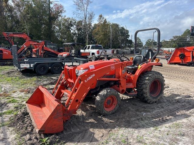 Kubota L3301DT Trattori compatti