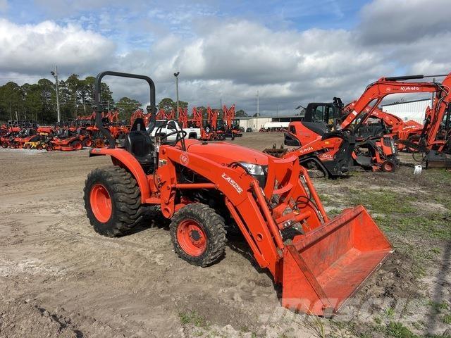 Kubota L3301DT Trattori compatti