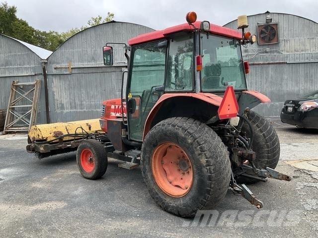Kubota M4900 Trattori