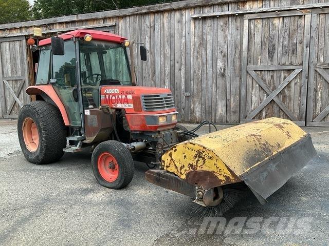 Kubota M4900 Trattori
