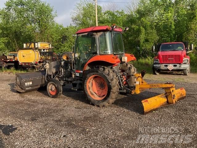 Kubota M5040 Spazzatrici da interno
