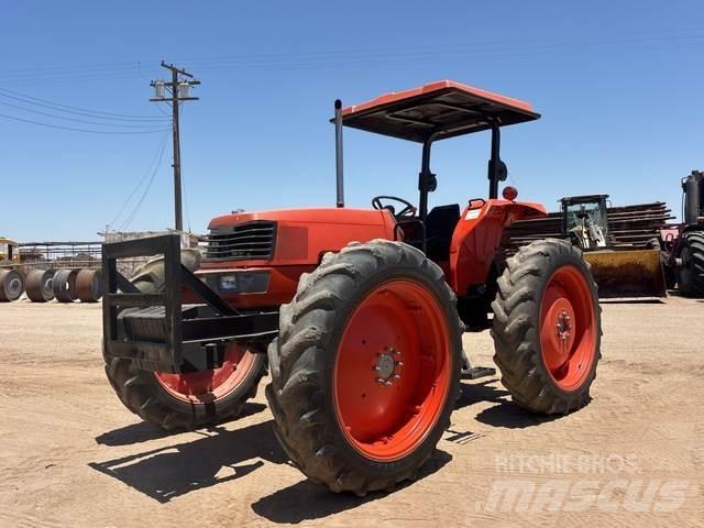 Kubota M9000 Trattori