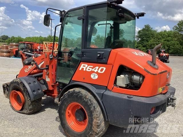 Kubota R640R43 Pale gommate