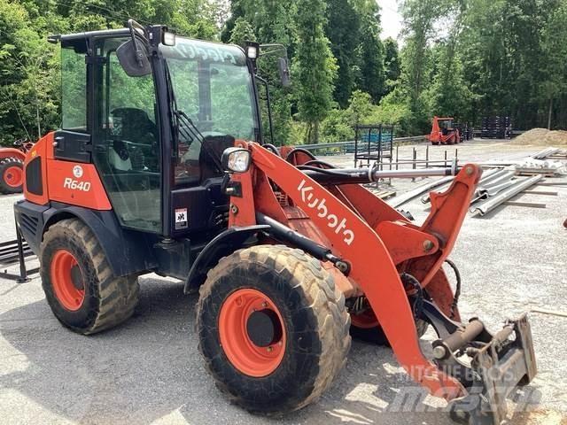 Kubota R640R43 Pale gommate