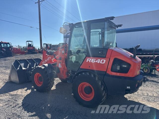 Kubota R640R43 Pale gommate