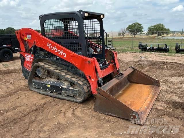 Kubota SVL65-2 Mini Pale Gommate