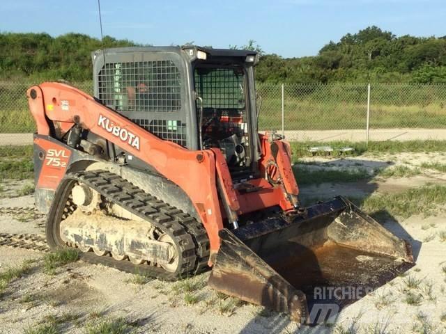 Kubota SVL75-2 Mini Pale Gommate