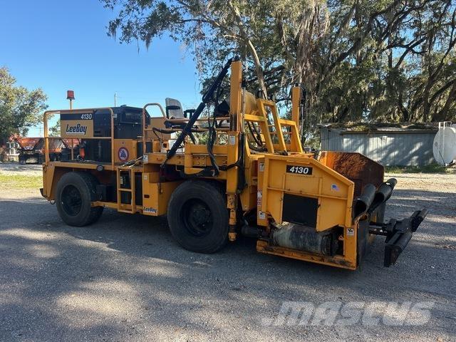 LeeBoy 4130 Accessori per macchine asfaltatrici