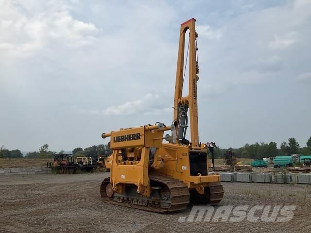 Liebherr RL54 Posatubi cingolati