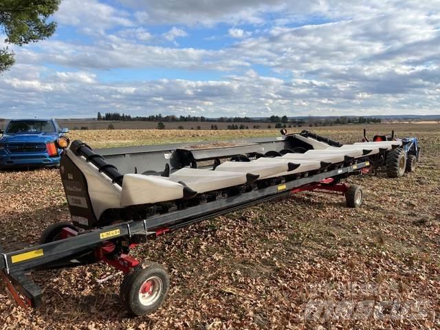 MacDon C3008 Testate per mietitrebbie