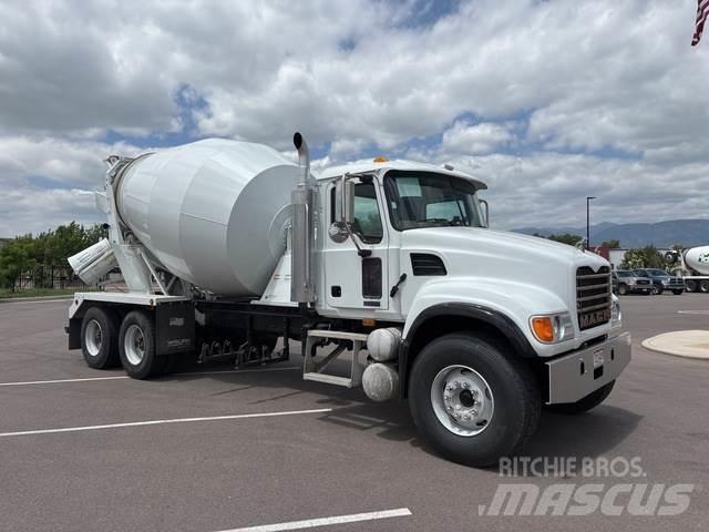 Mack  Camion altro