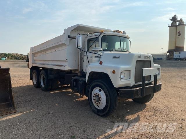 Mack  Camion ribaltabili