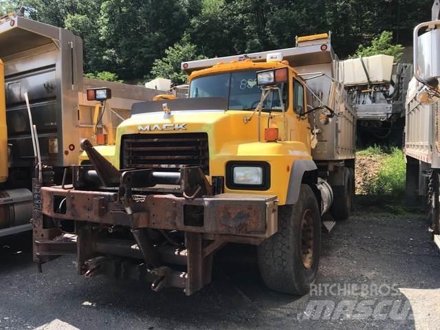 Mack 600 Lame spazzaneve e aratri