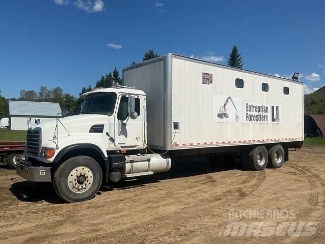 Mack 700 Pick up/Fiancata ribaltabile