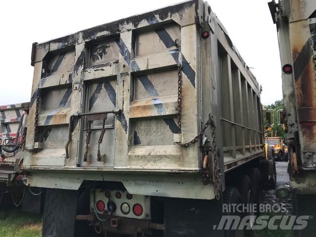 Mack 700 Lame spazzaneve e aratri