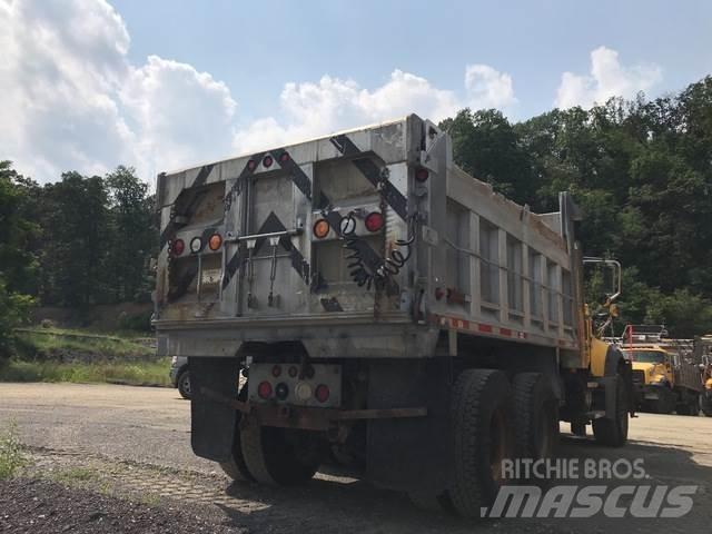 Mack 700 Lame spazzaneve e aratri