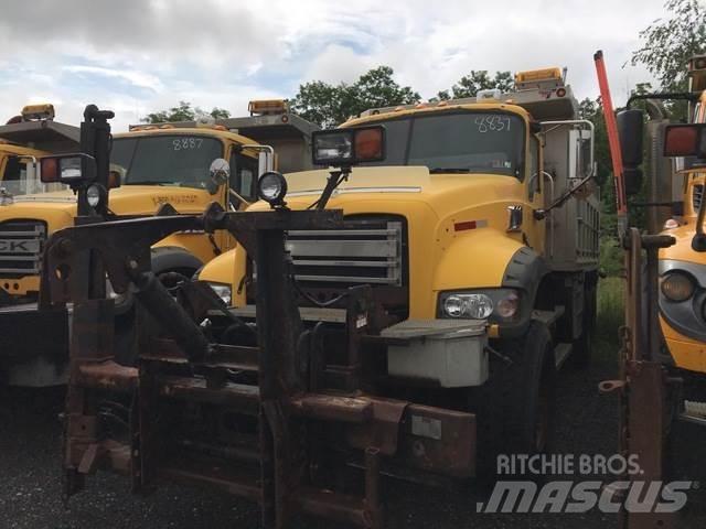 Mack 700 Lame spazzaneve e aratri