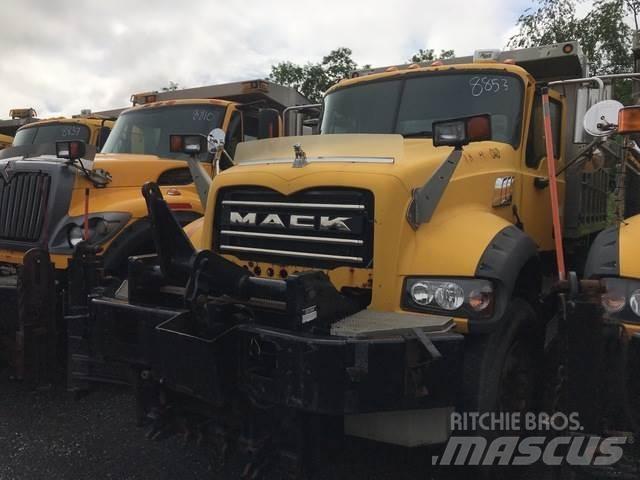 Mack 700 Lame spazzaneve e aratri