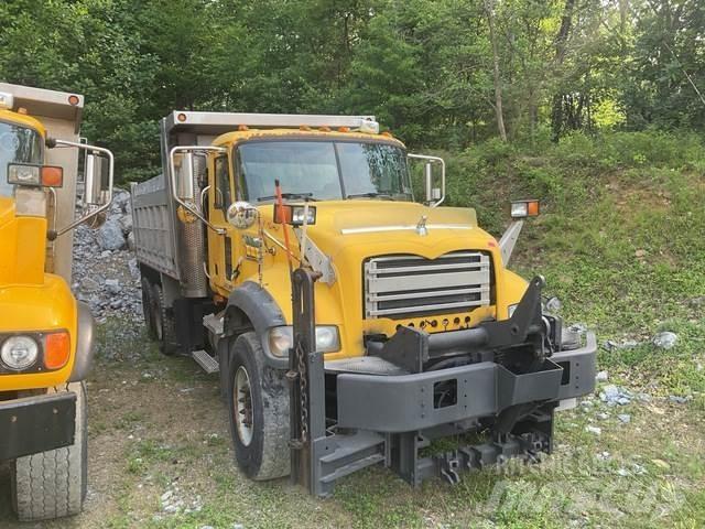 Mack 700 Lame spazzaneve e aratri