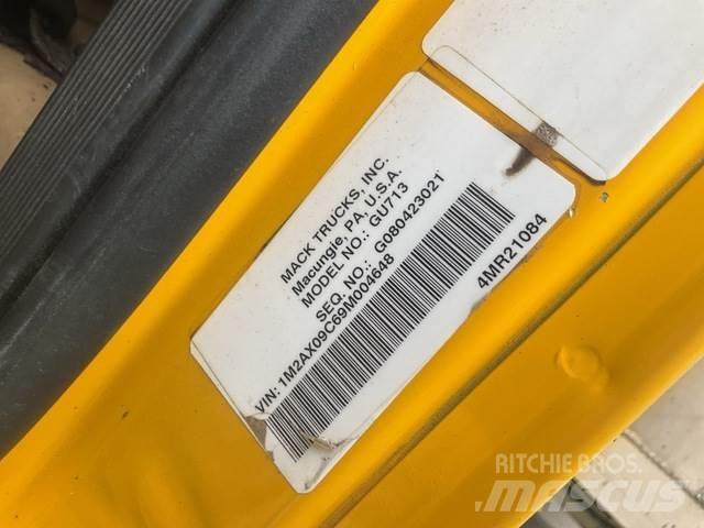 Mack 700 Lame spazzaneve e aratri
